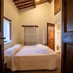 Castello Valenzino Bed & Breakfast Antognola