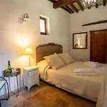 Castello Valenzino 3*