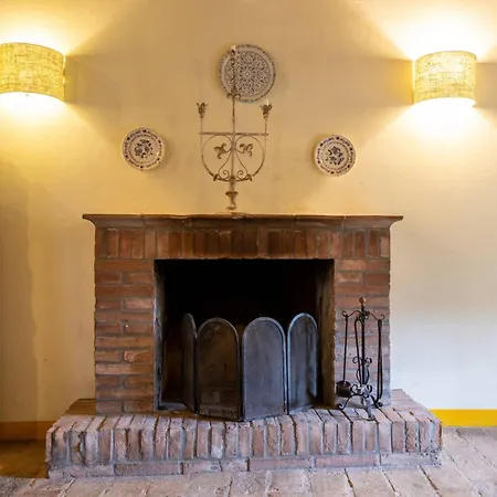 Castello Valenzino Bed and breakfast Antognola