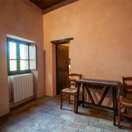 Castello Valenzino 3*
