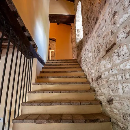 Bed and breakfast Castello Valenzino 3*