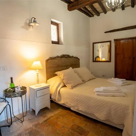 Castello Valenzino 3*