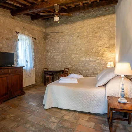 Castello Valenzino Antognola