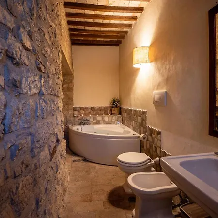 Castello Valenzino Bed & Breakfast