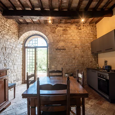 Castello Valenzino 3*