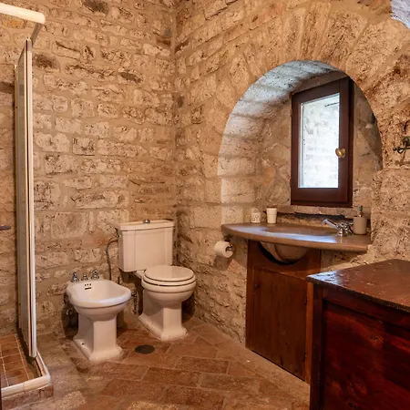 Castello Valenzino Bed & Breakfast 3*
