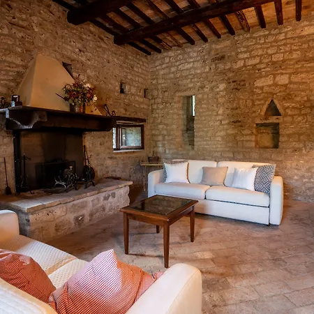 Castello Valenzino Bed & Breakfast