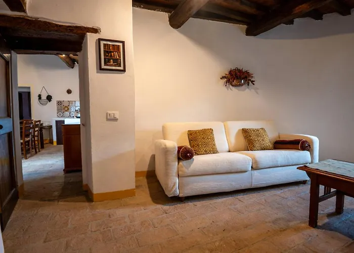 Castello Valenzino Nocleg ze śniadaniem 3*