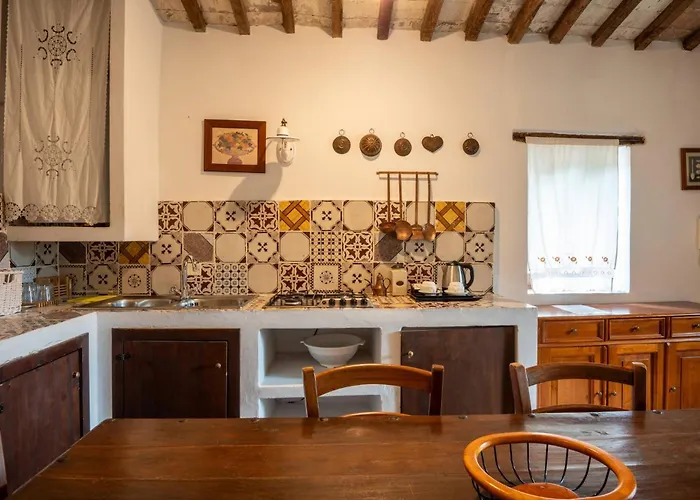 Castello Valenzino 3*