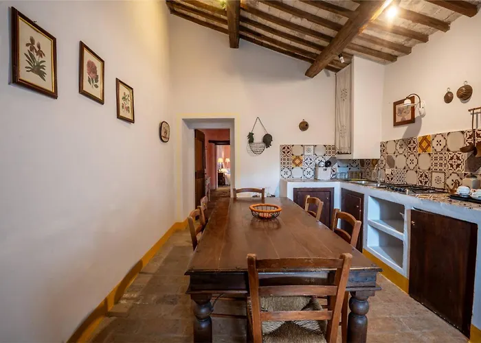 Castello Valenzino 3*