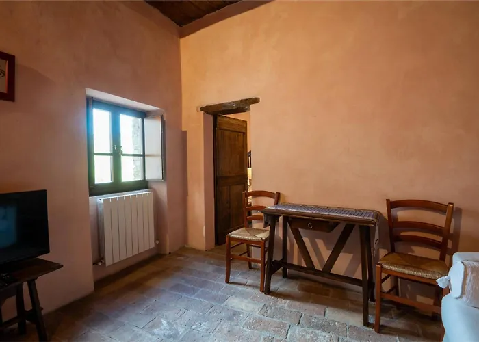 Castello Valenzino 3*