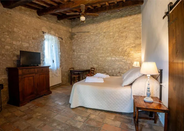 Castello Valenzino Antognola