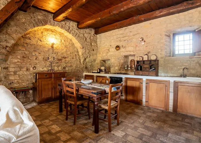 Nocleg ze śniadaniem Castello Valenzino 3*