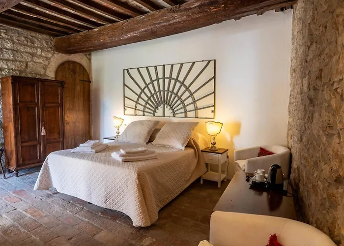 Nocleg ze śniadaniem Castello Valenzino 3*