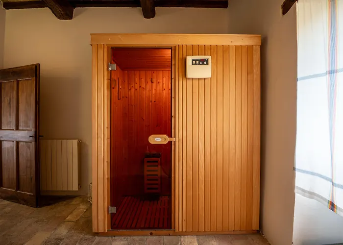 Castello Valenzino 3* Antognola