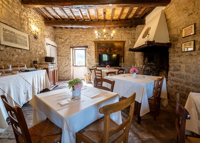 Castello Valenzino 3* Antognola